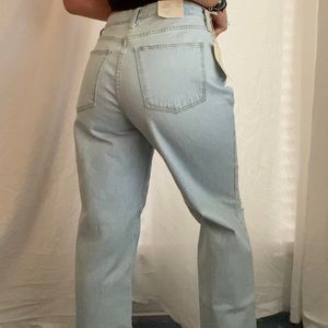 New with tags mom jeans